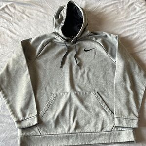 Men’s Nike Dri Fit hoodie